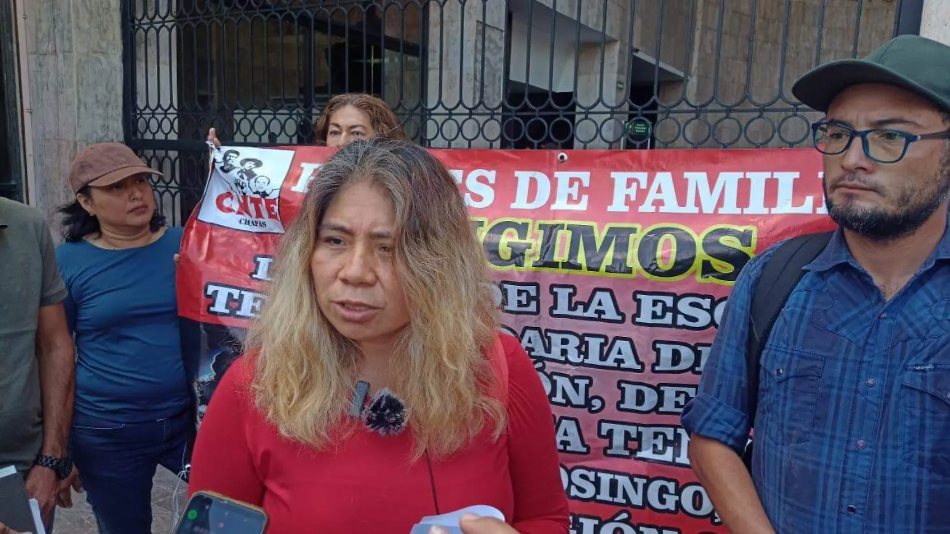 protesta de docentes región selva 